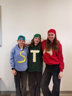 tmp_a8ff3588-6153-4f27-98f8-9b8339926972_copy_576x768